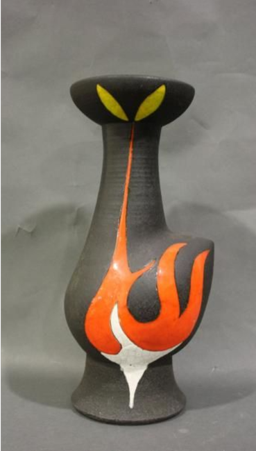 O_VALENTIN - Vase en céramique de forme naturaliste à décor d'oiseau stylisé.jpg