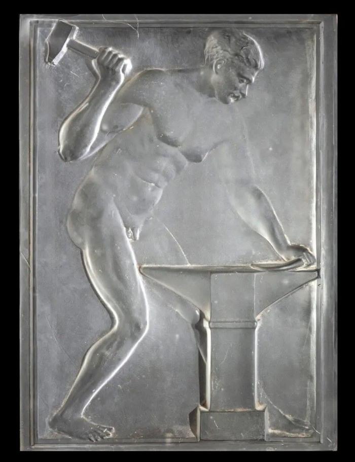 René LALIQUE          :  "Forgeron"